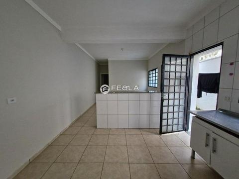 Casa para alugar em Americana, Catharina Zanaga, com 2 quartos, com 70 m²